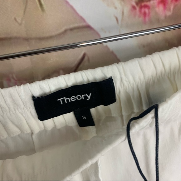NEW THEORY Treeca Cropped Linen-Blend Jogger Pants in White - Picture 11 of 12